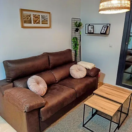 Apartamento Con Piscina Terraza Y Parking Apartment *