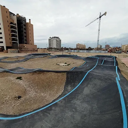 Apartamento Con Piscina Terraza Y Parking